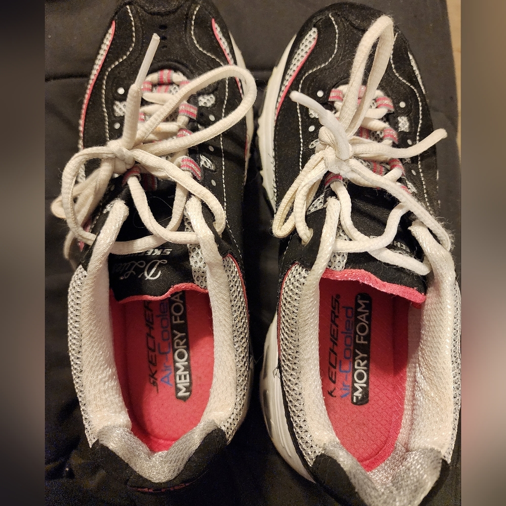 Skechers Memory Foam